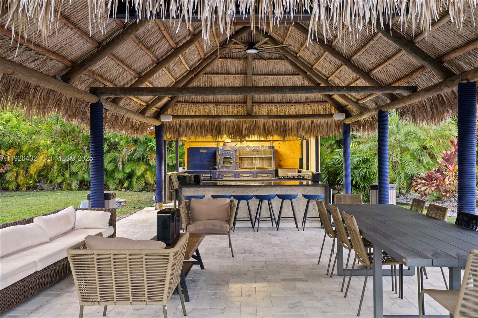 6 55 40 1.02 AC - Residential Lease