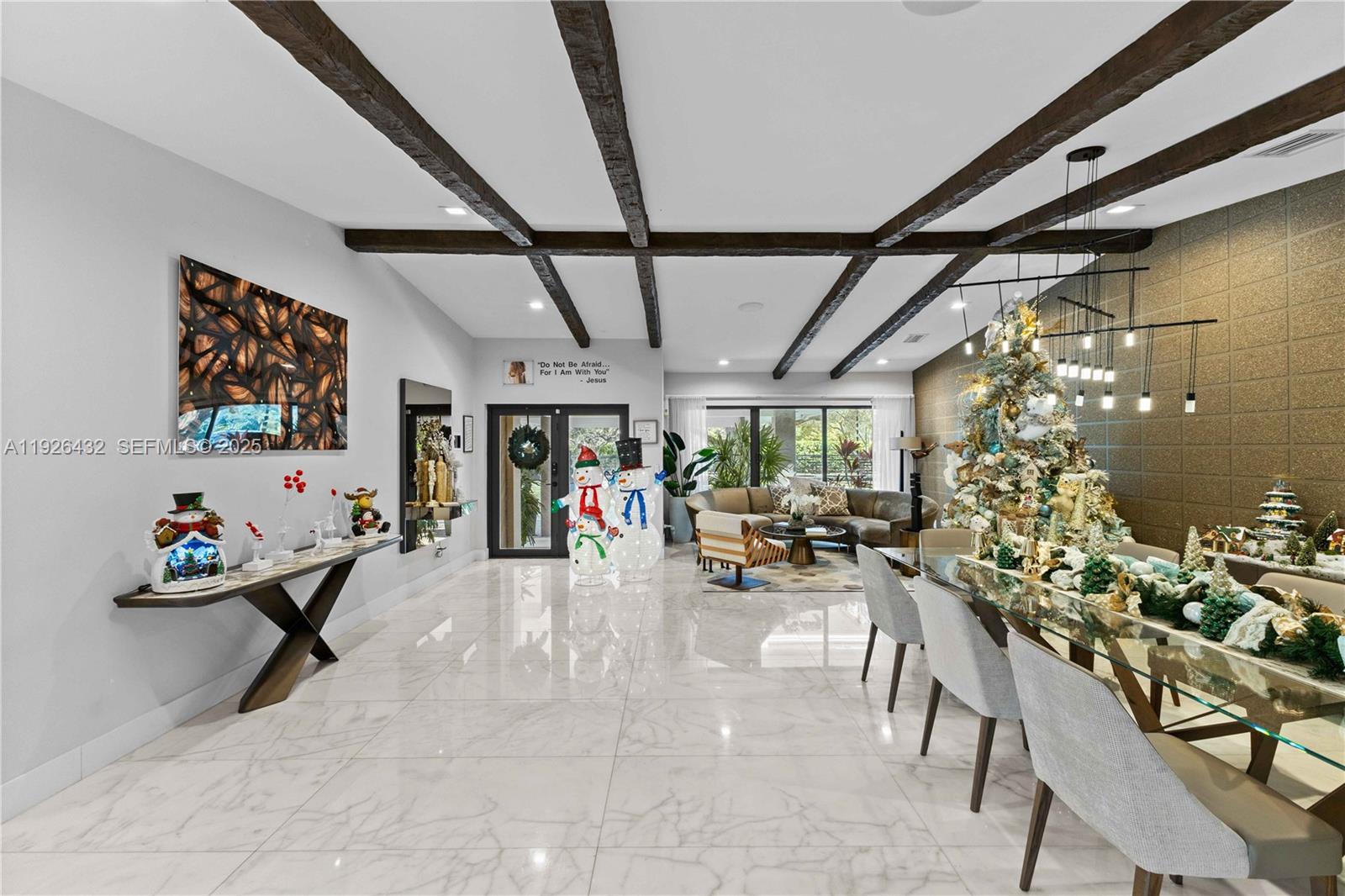 6 55 40 1.02 AC - Residential Lease