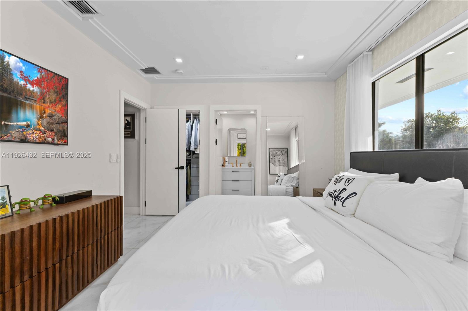 6 55 40 1.02 AC - Residential Lease