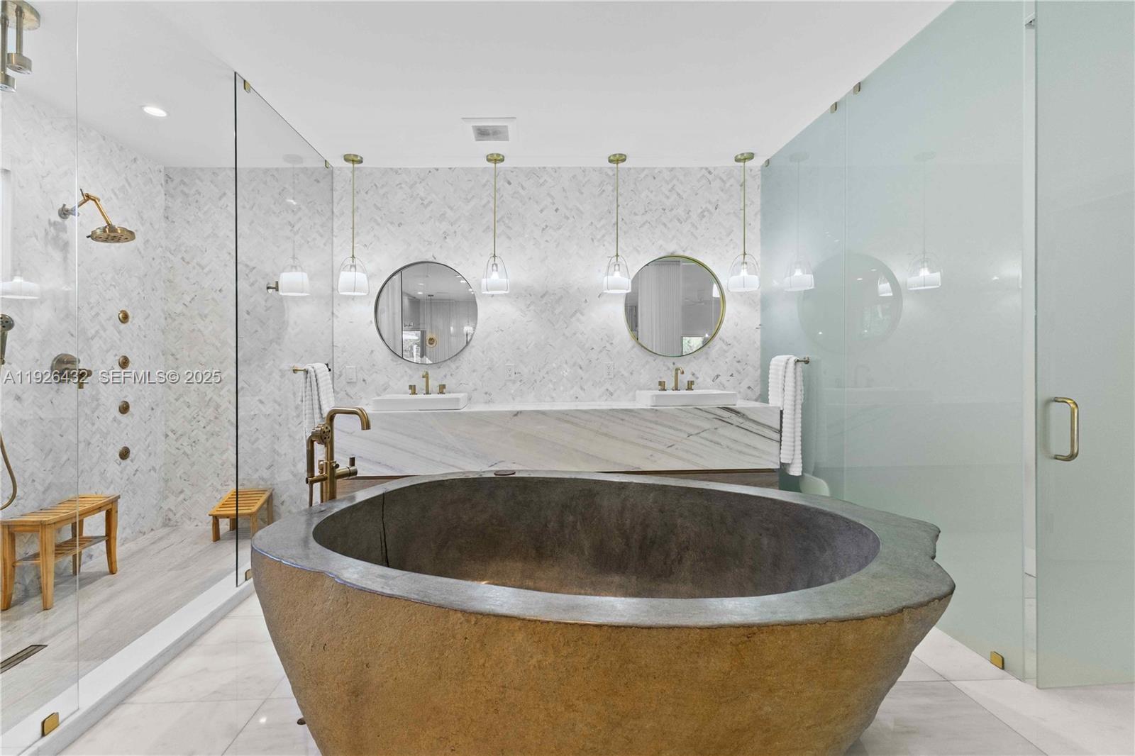 6 55 40 1.02 AC - Residential Lease