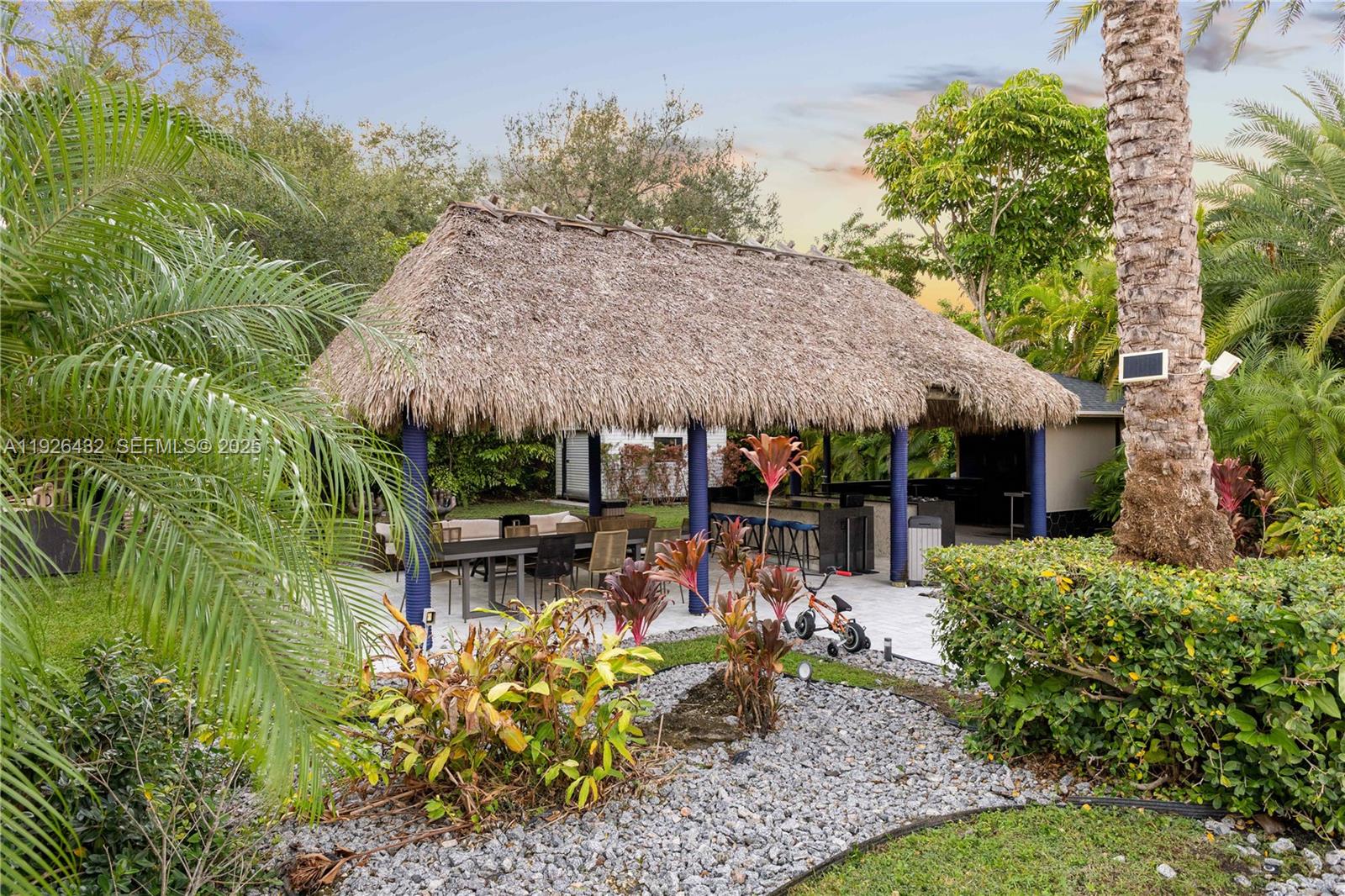 6 55 40 1.02 AC - Residential Lease