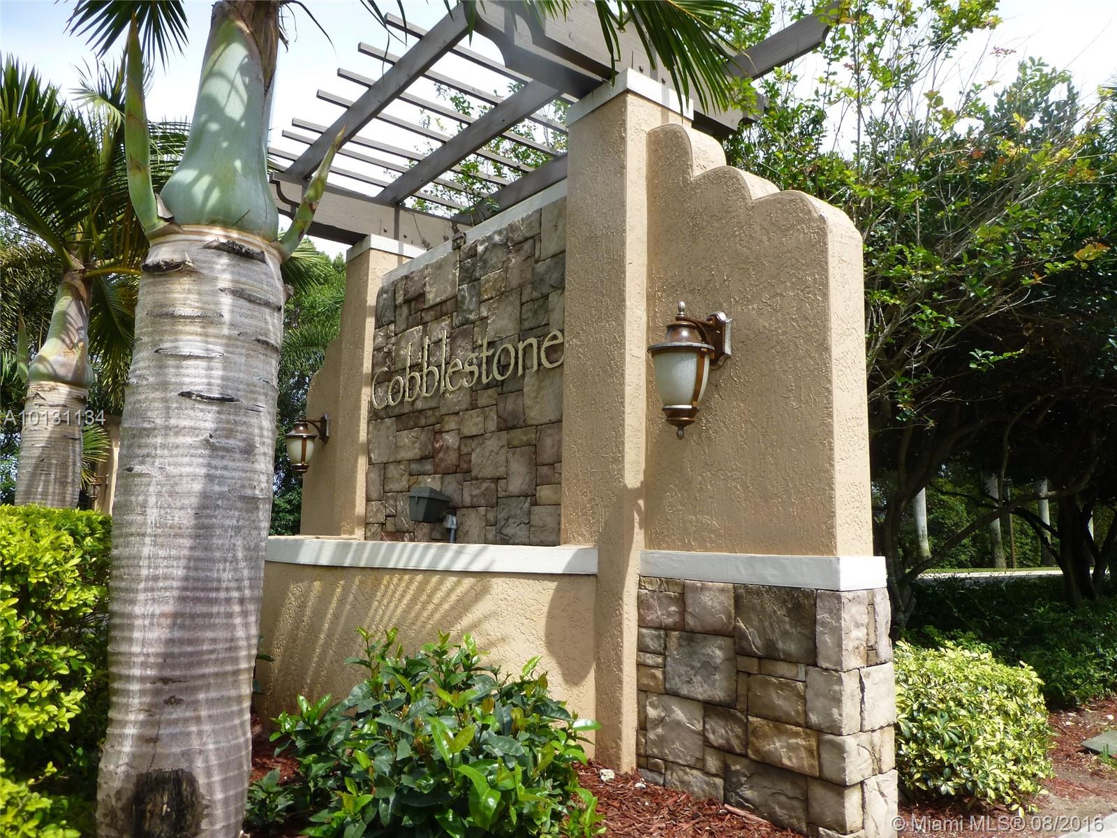 Beautiful Townhouse with 3 bed, 3 full bath plus Den located in the Luxury Community of Cobblestone. in Pembroke Pines. High ceilings, ceramic floors, carpet in bedrooms, granite counter-top, stainless steel appliances, two car garage, patio. Clubhouse with pool and gym. Walking distance to shopping center with Whole Foods supermarket, restaurants, banks and more.
