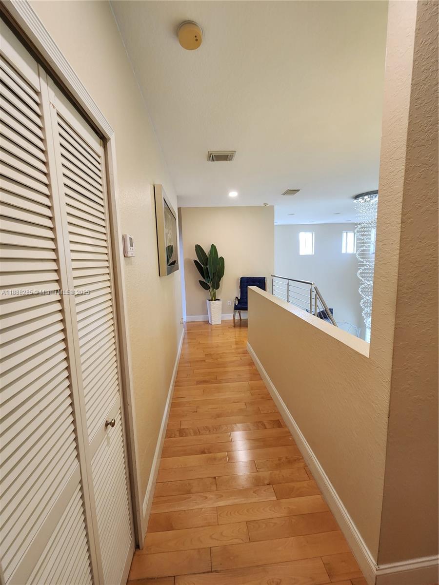 PETES PLACE 1ST ADDN - Residential