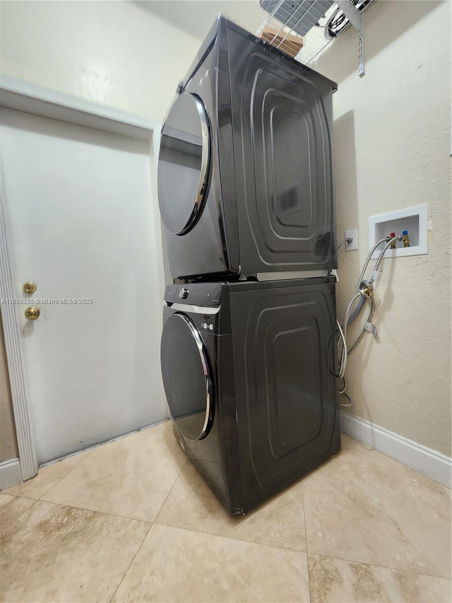 PETES PLACE 1ST ADDN - Residential