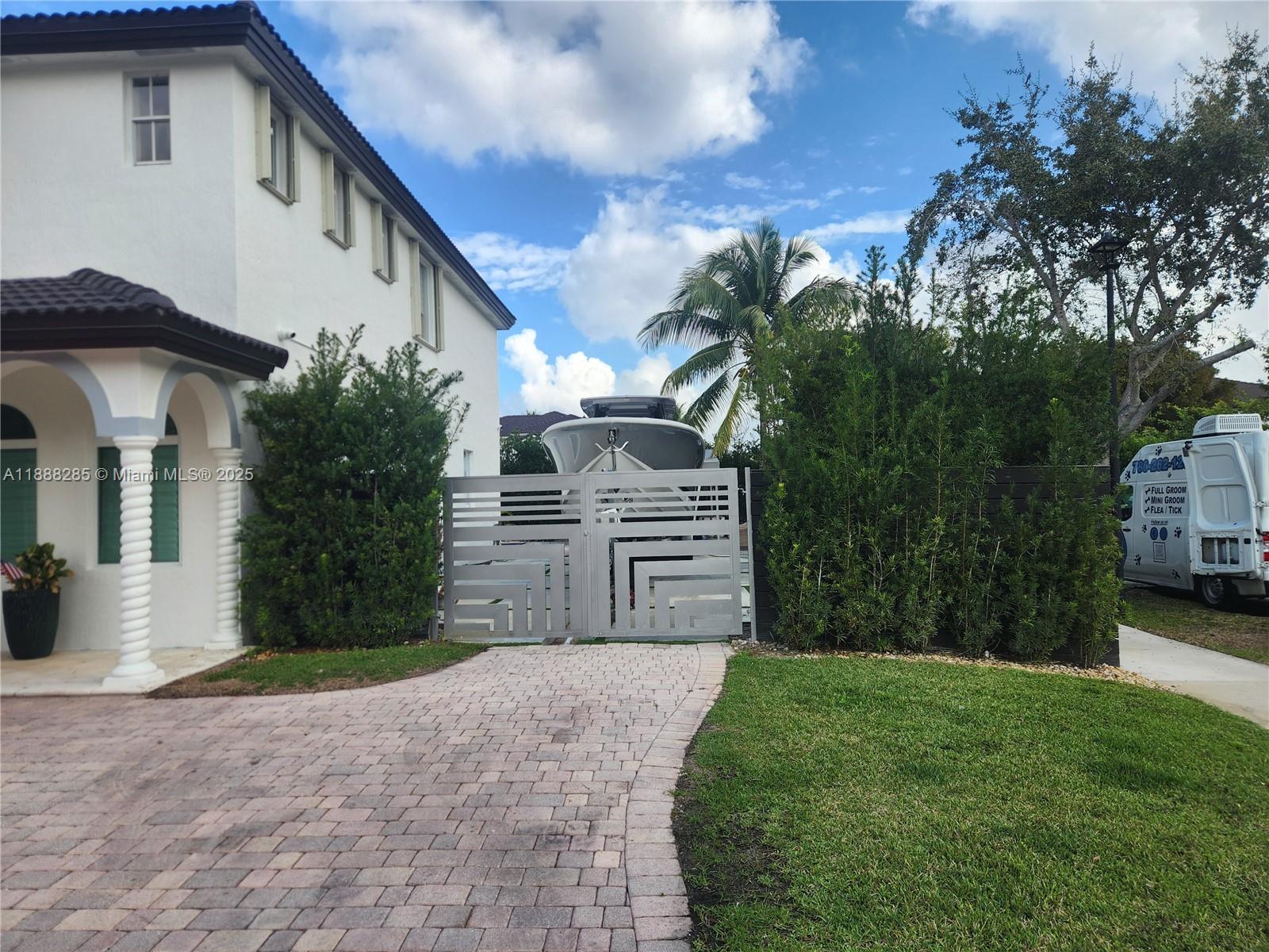 PETES PLACE 1ST ADDN - Residential