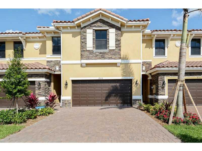 Be the first one to enjoy this brand new luxurious Townhouse w/modern finishes at the new community Vaquero Trail, located in Davie close to I-595, close to Sawgrass and the best private & public schools in the area. This 4/3 2CG has open living areas wit h 24x24 modern tile in 1st Floor, Modern style gourmet kitchen with SS Appl, formal living and dining room, plus family and breakfast nook with beautiful views. Ready to move in! NO ASSOCIAITON WAITING FOR APPROVAL