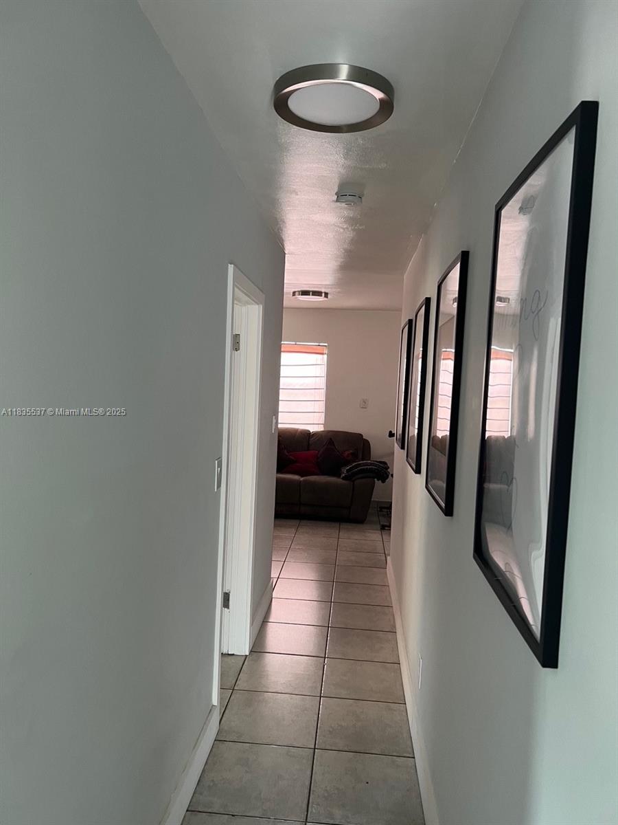 7595 SW 28th St Rd