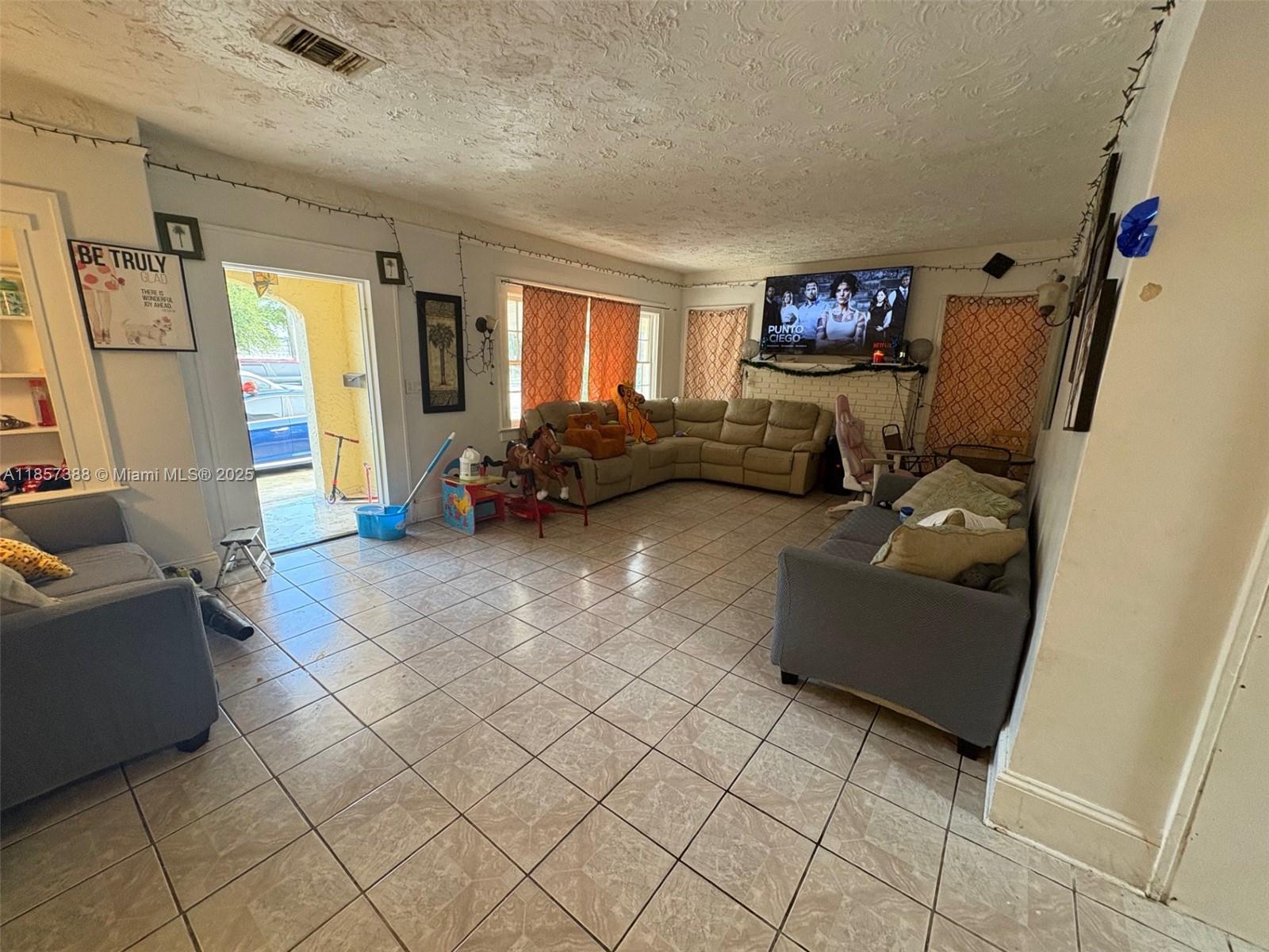 BEACON MANOR - Residential Income