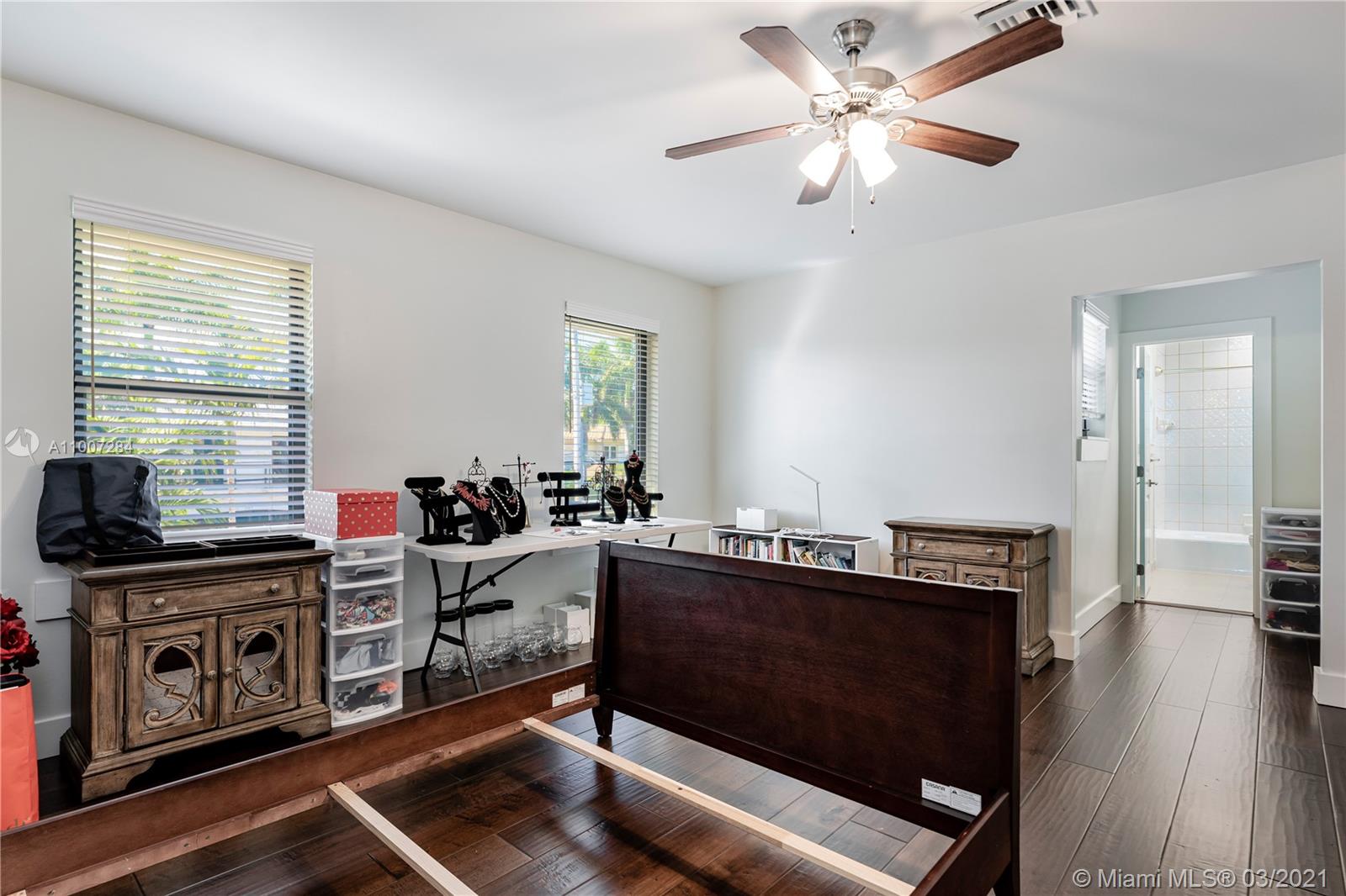 STILWELL ISLES - Residential