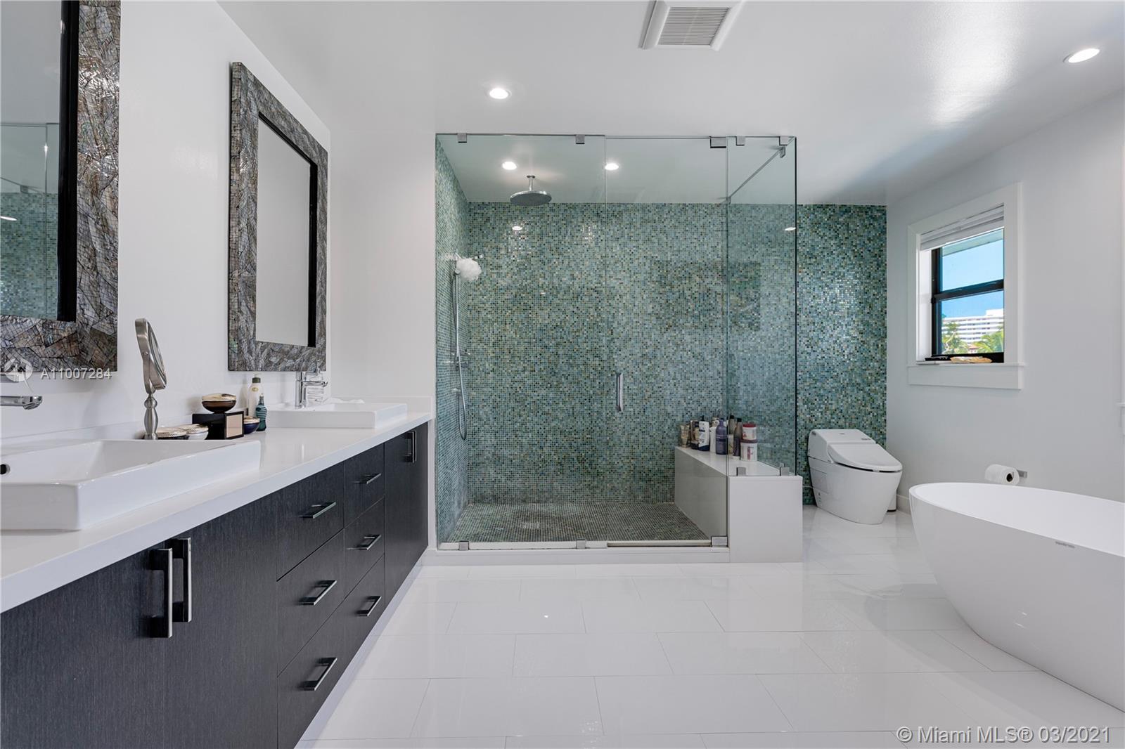 STILWELL ISLES - Residential