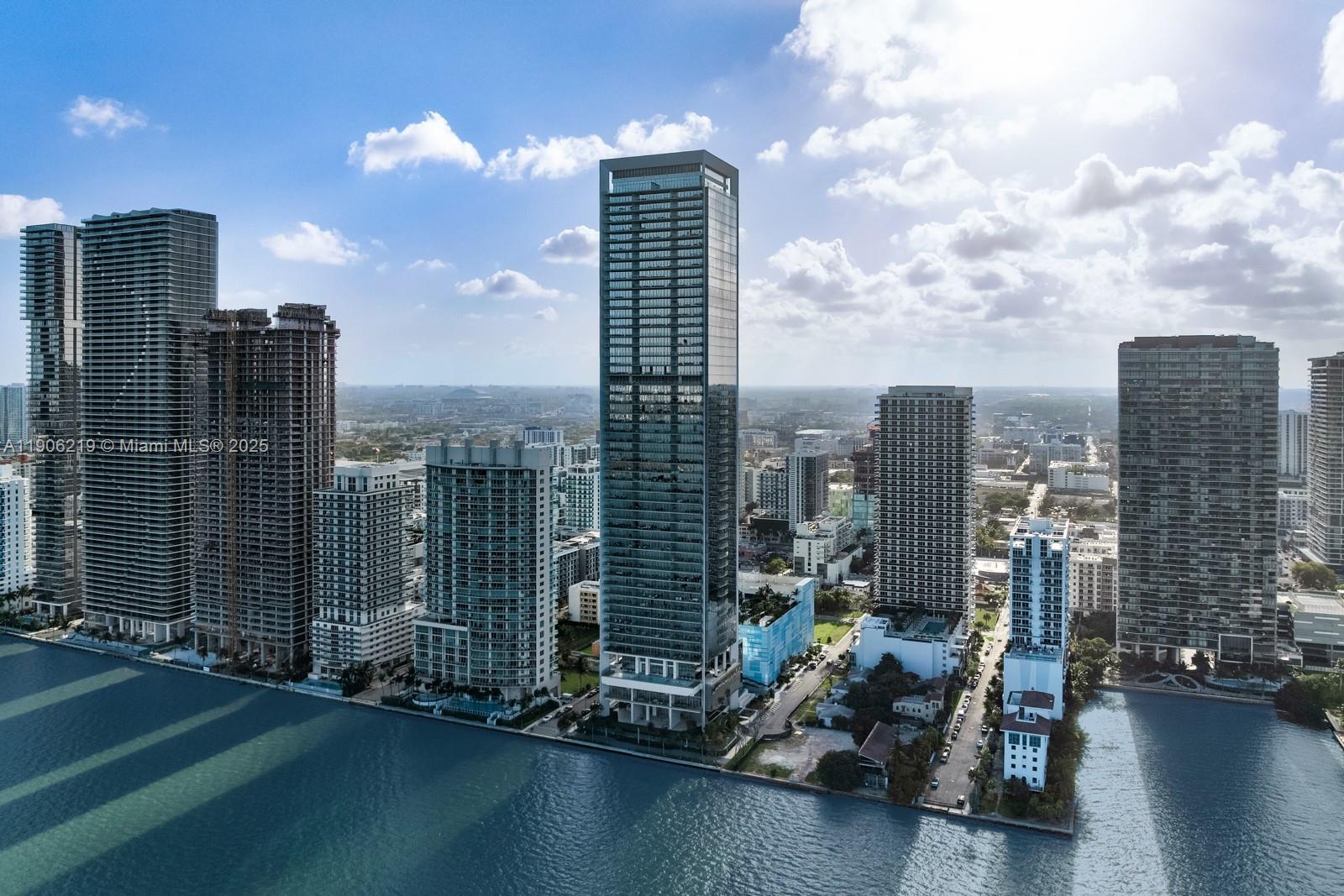 ESCOTTONIA PARK - Residential