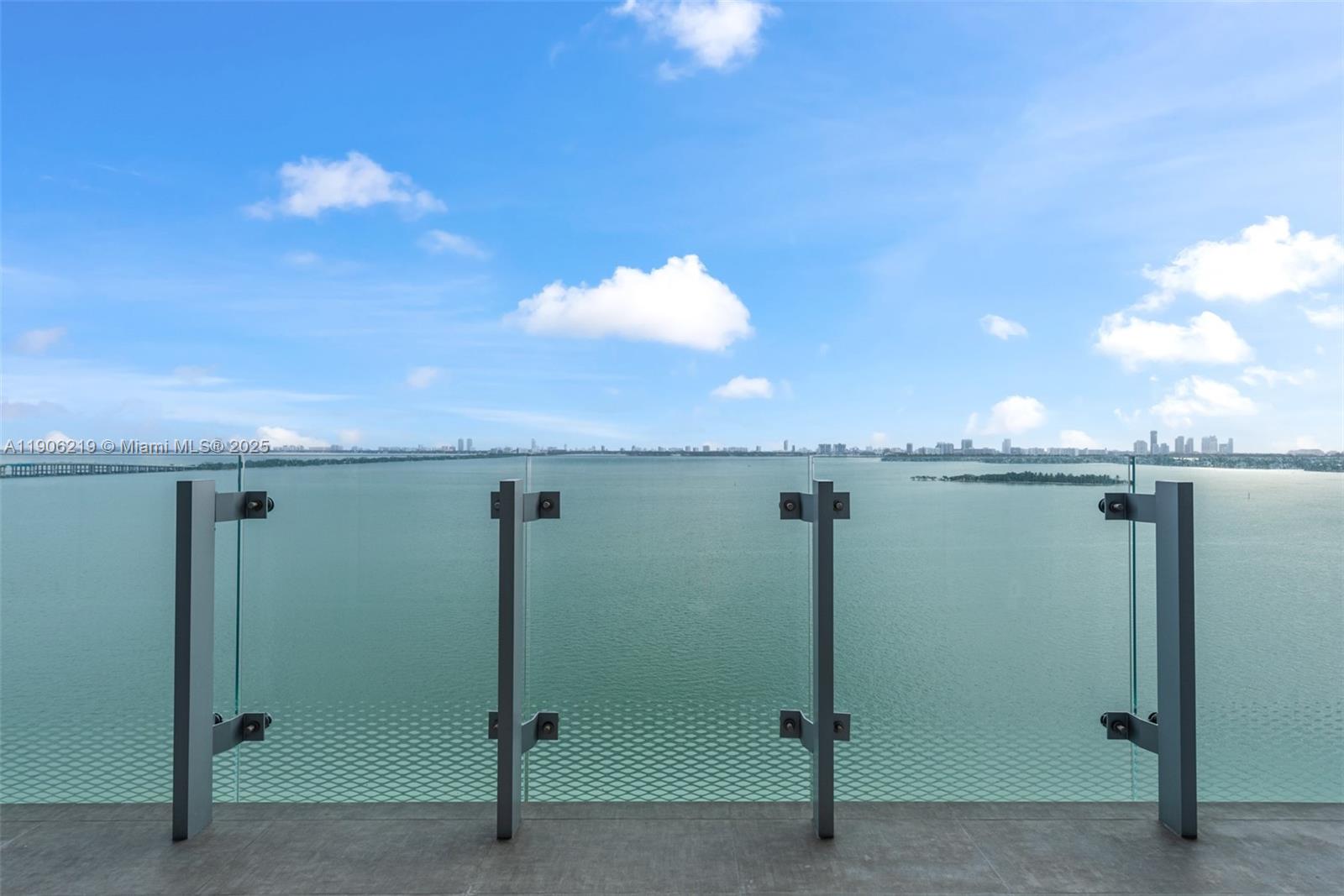 ESCOTTONIA PARK - Residential