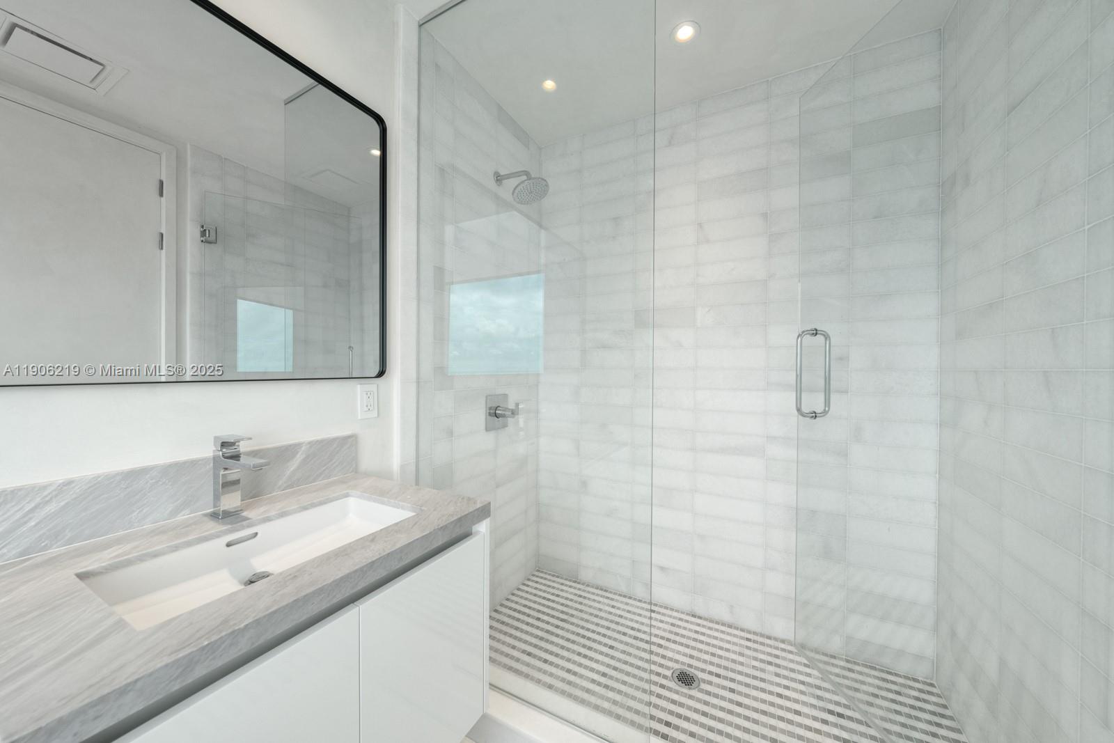 ESCOTTONIA PARK - Residential