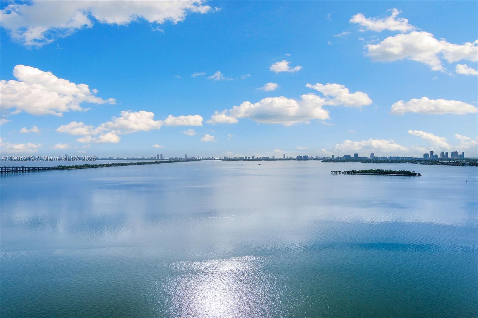 ESCOTTONIA PARK - Residential