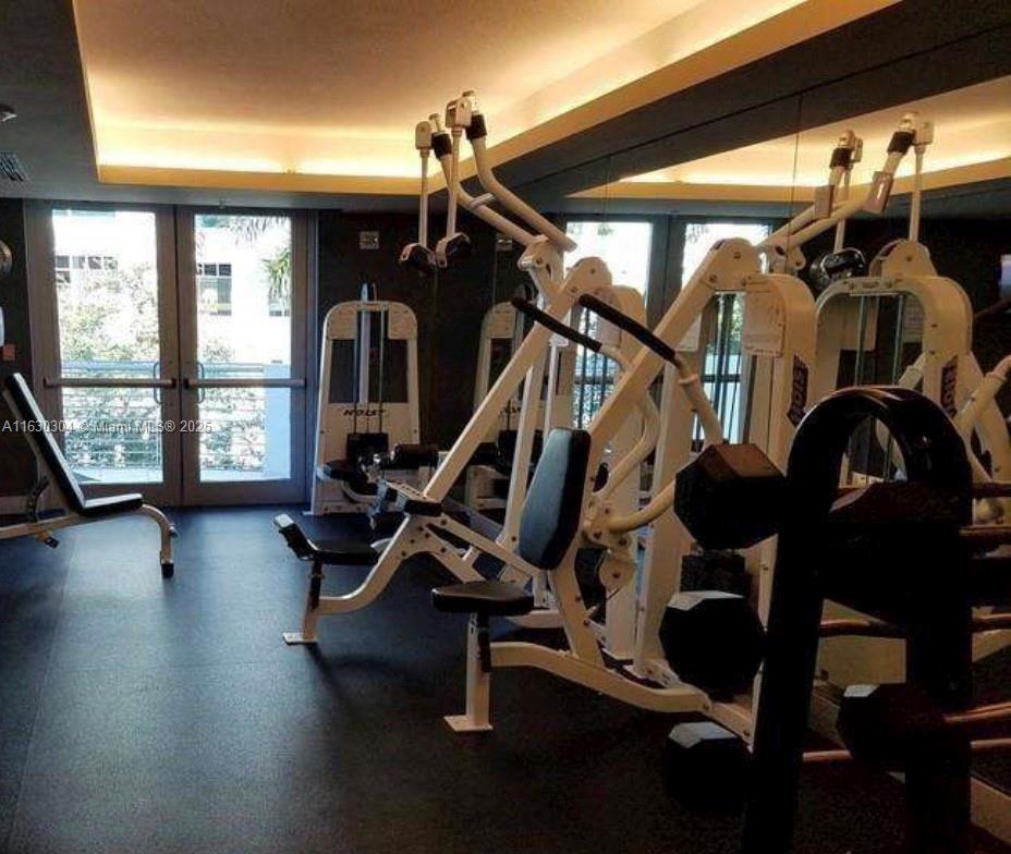 THE COSMOPOLITAN RESIDENC - Residential Lease