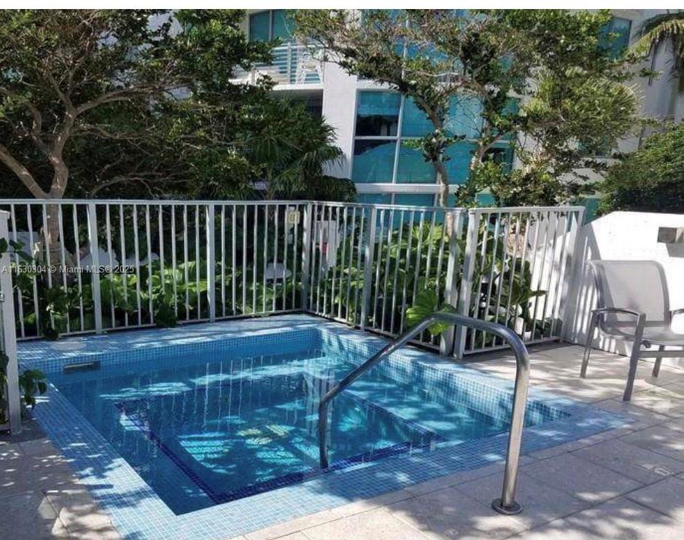 THE COSMOPOLITAN RESIDENC - Residential Lease