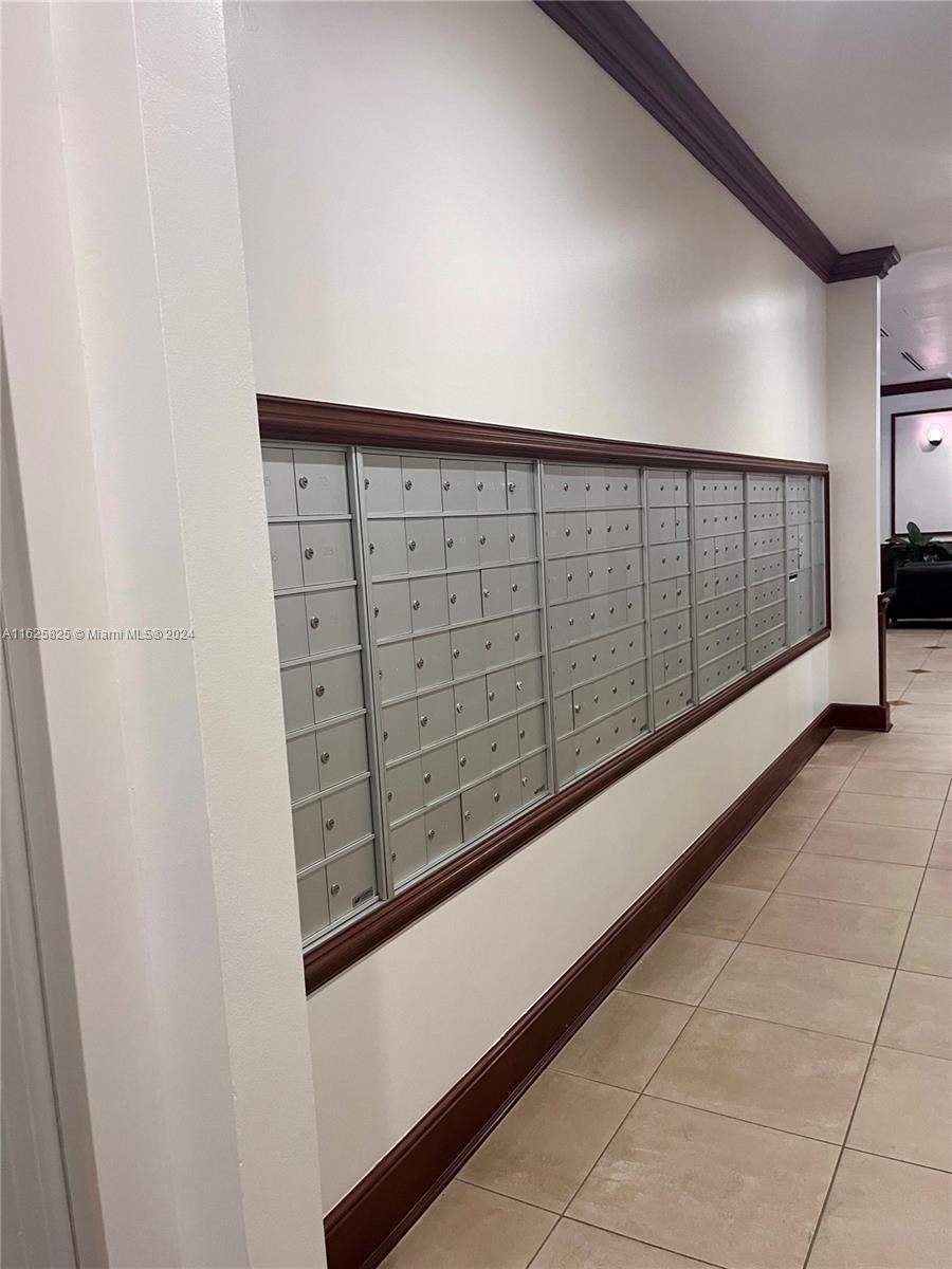 DA VINCI ON DOUGLAS CONDO - Residential Lease