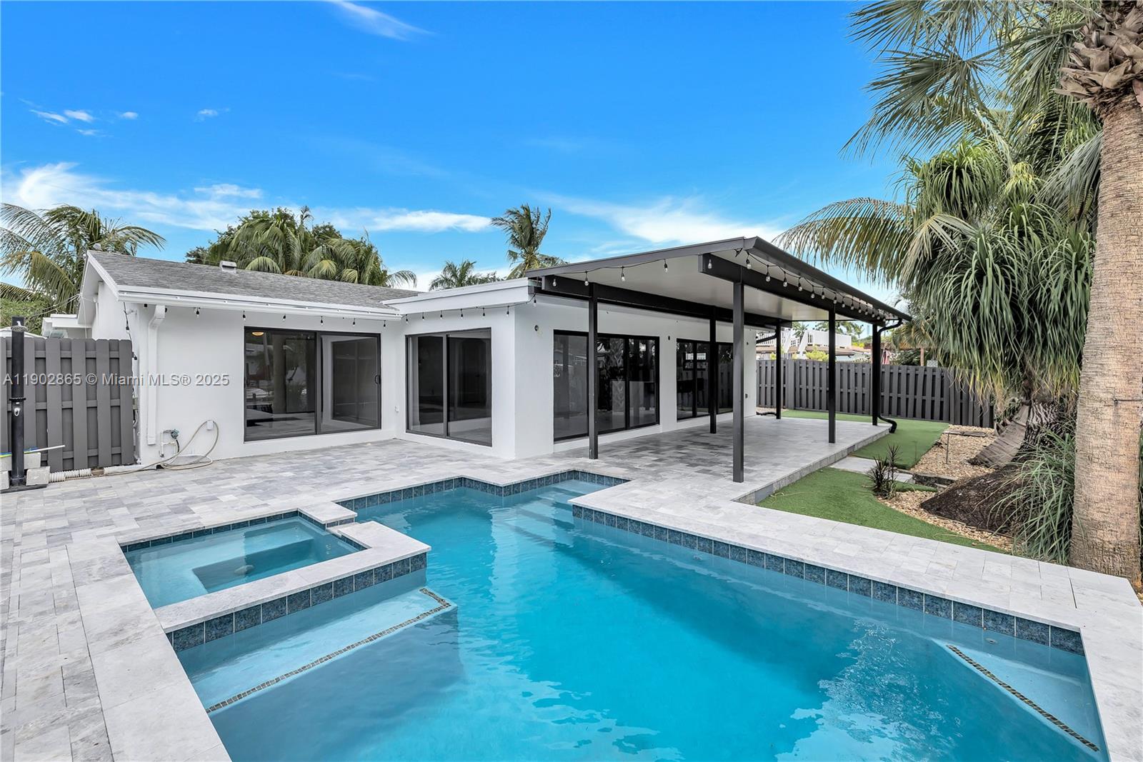 GILL ISLES - Residential