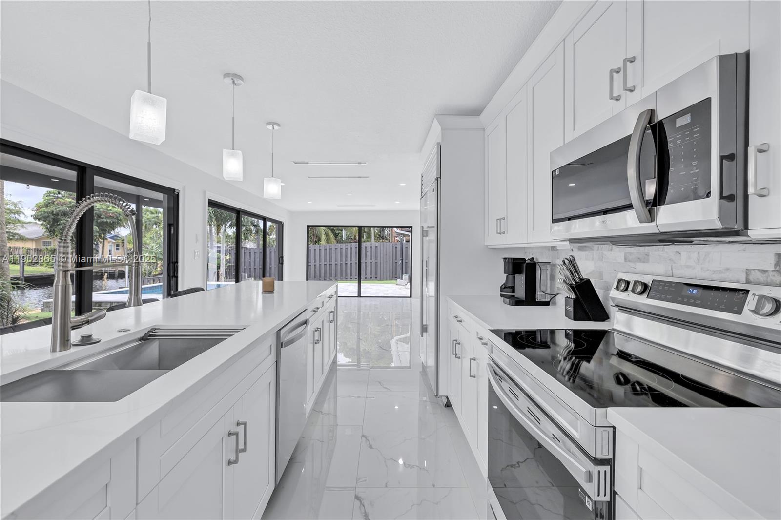 GILL ISLES - Residential