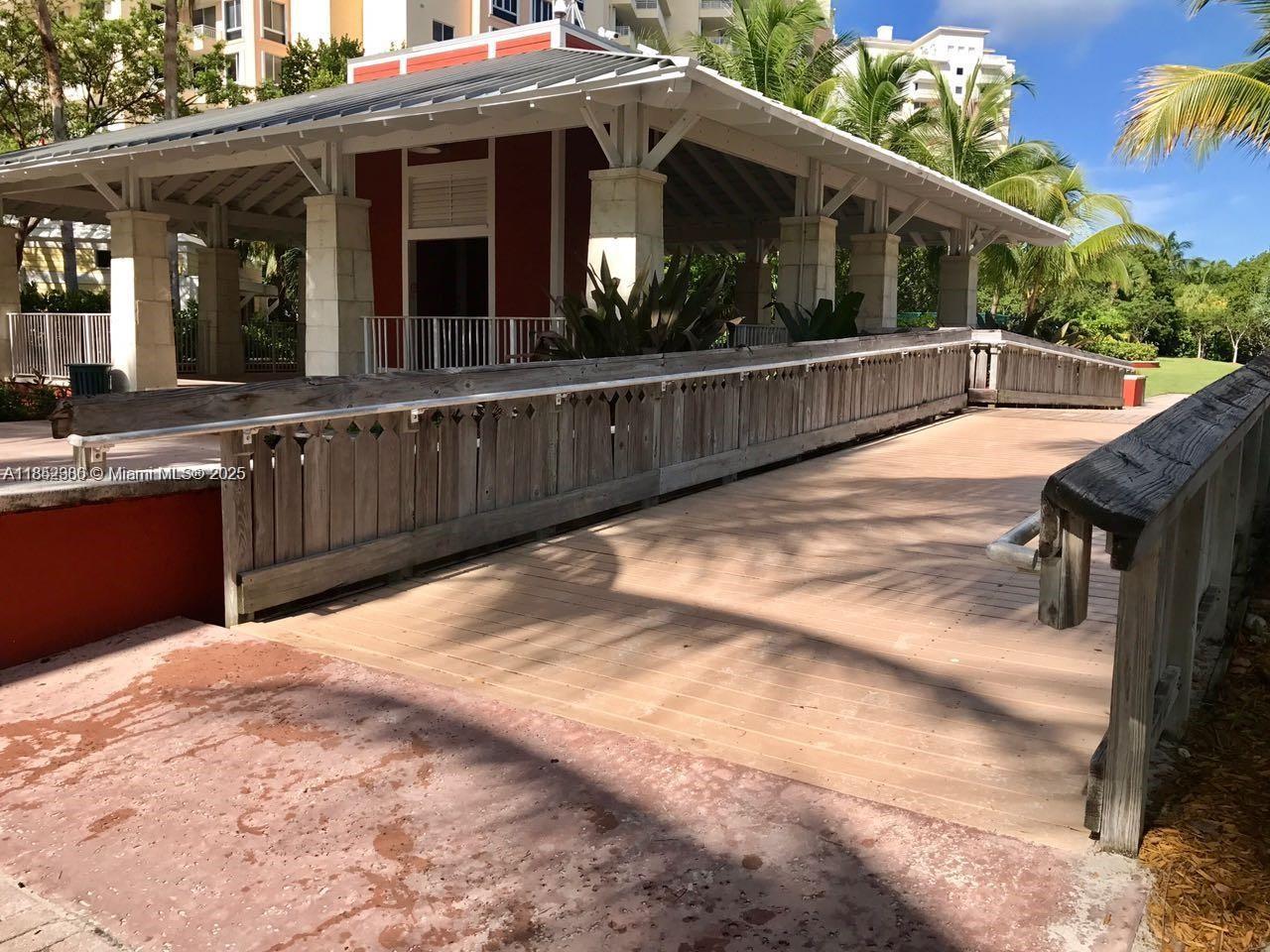 SUNRISE CLUB CONDO - Residential Lease