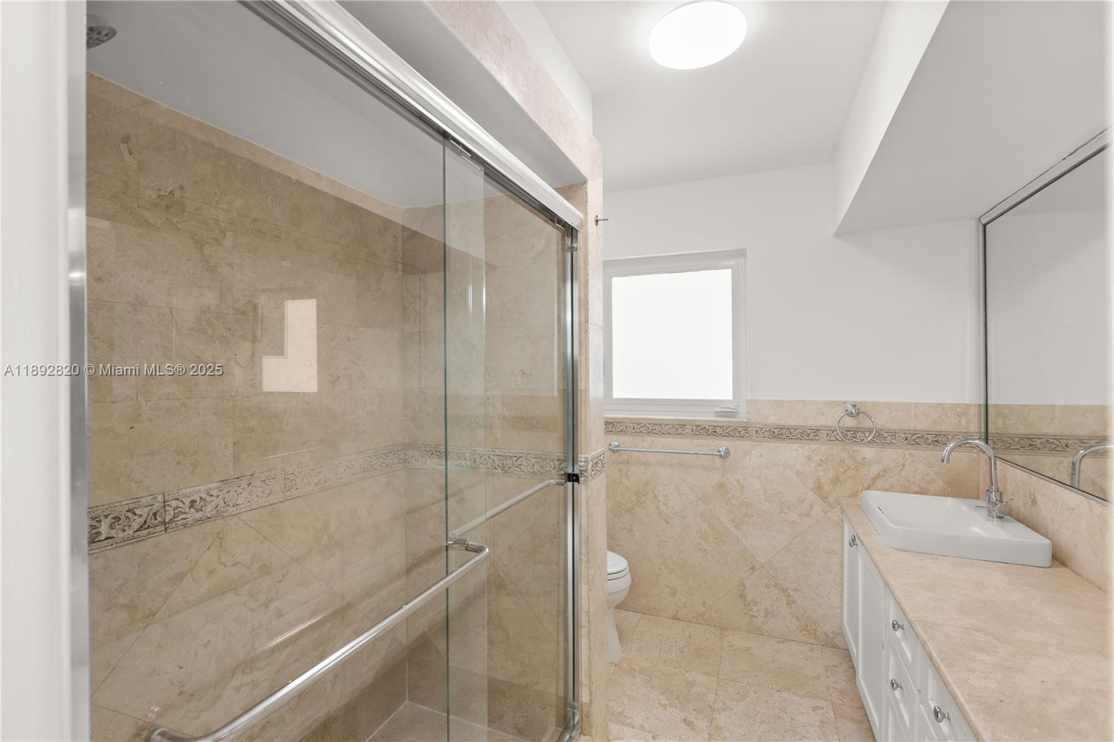 KINGS BAY SUB - Residential Lease
