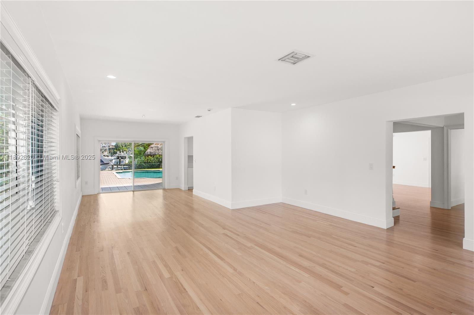 KINGS BAY SUB - Residential Lease