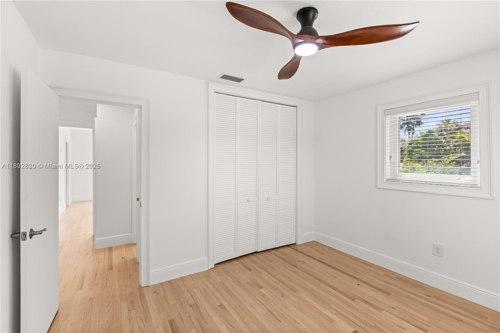 KINGS BAY SUB - Residential Lease