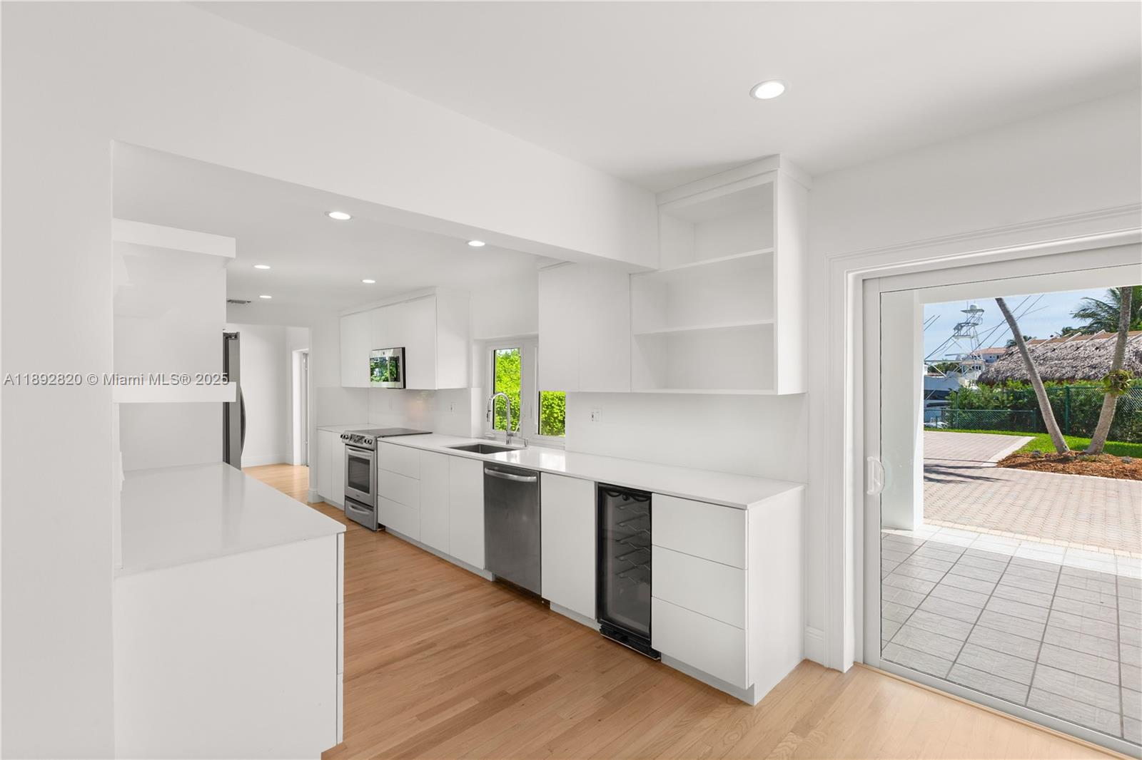 KINGS BAY SUB - Residential Lease