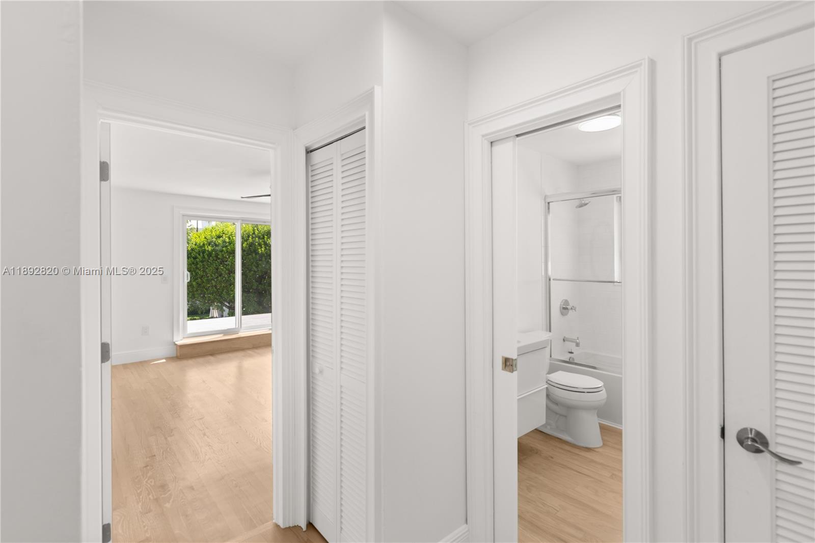KINGS BAY SUB - Residential Lease