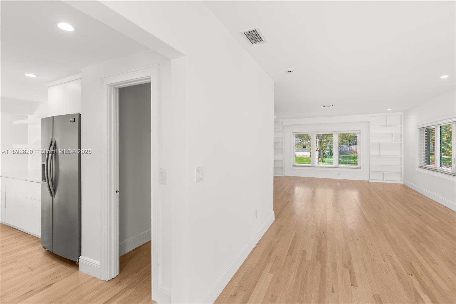 KINGS BAY SUB - Residential Lease