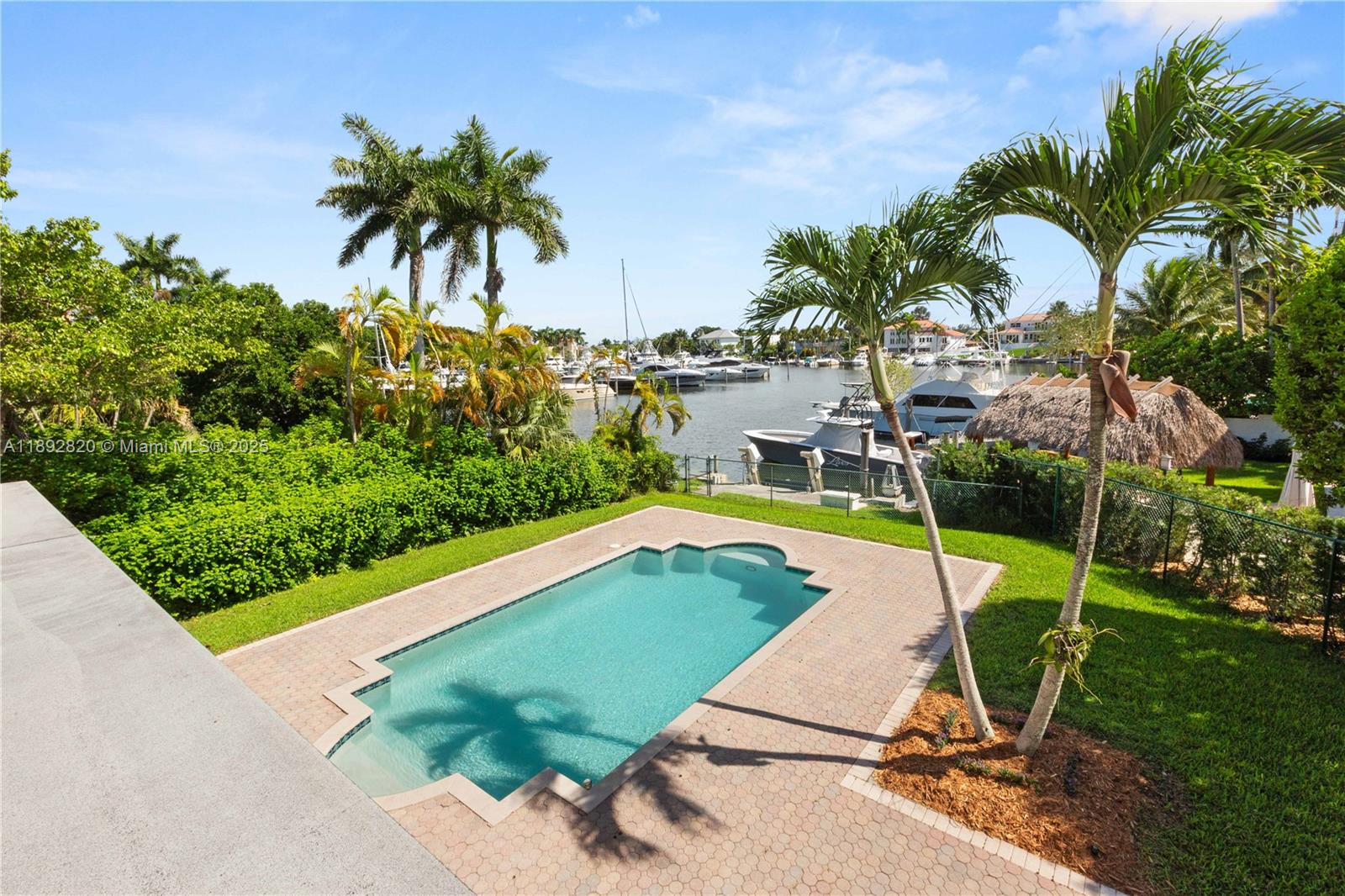 KINGS BAY SUB - Residential Lease