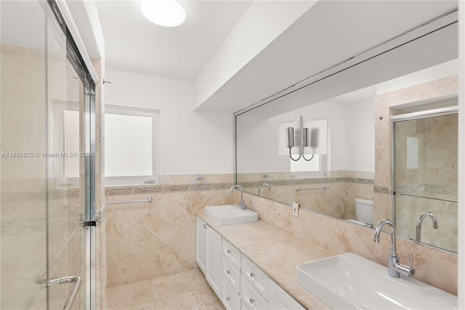 KINGS BAY SUB - Residential Lease