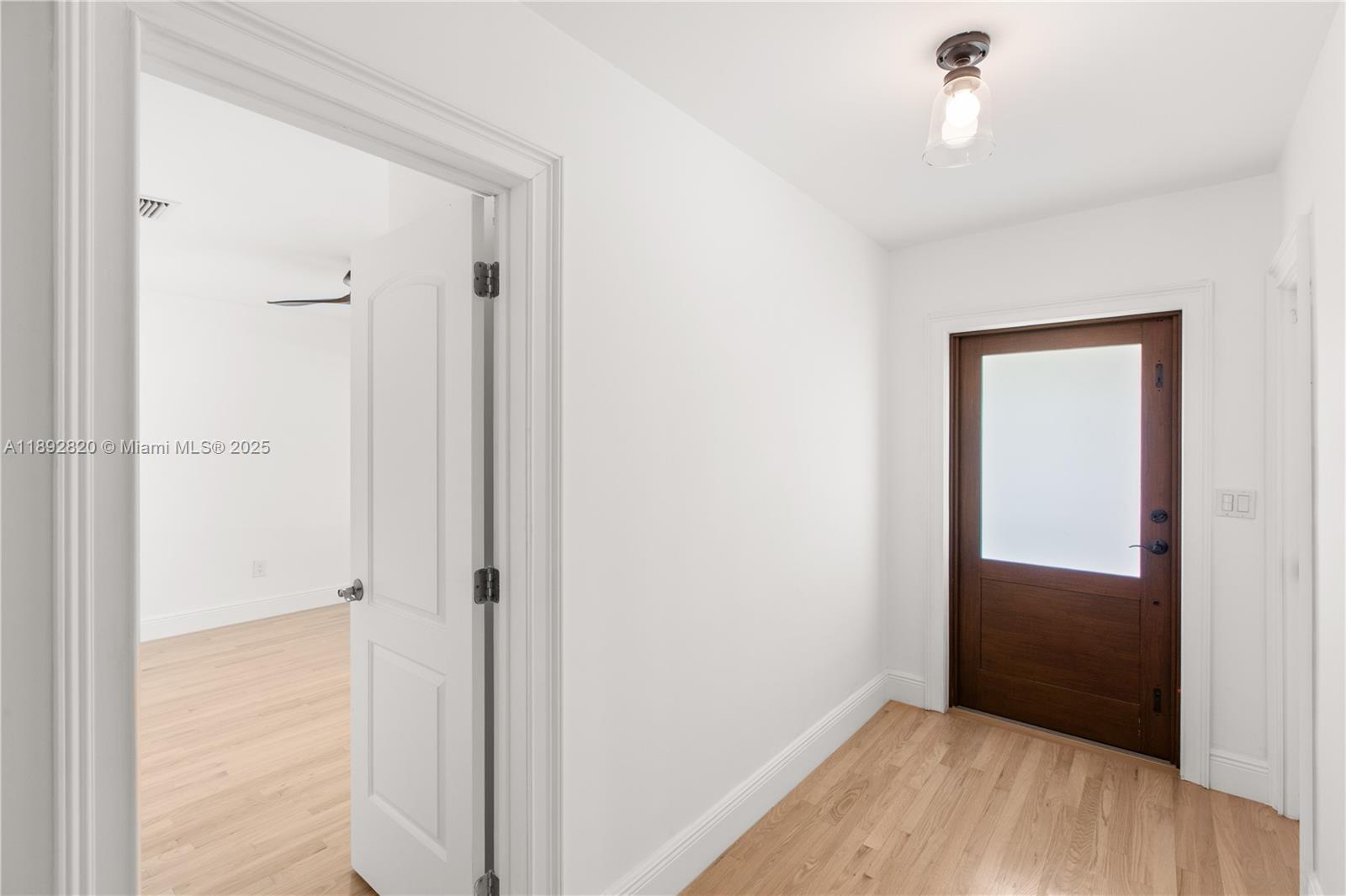 KINGS BAY SUB - Residential Lease