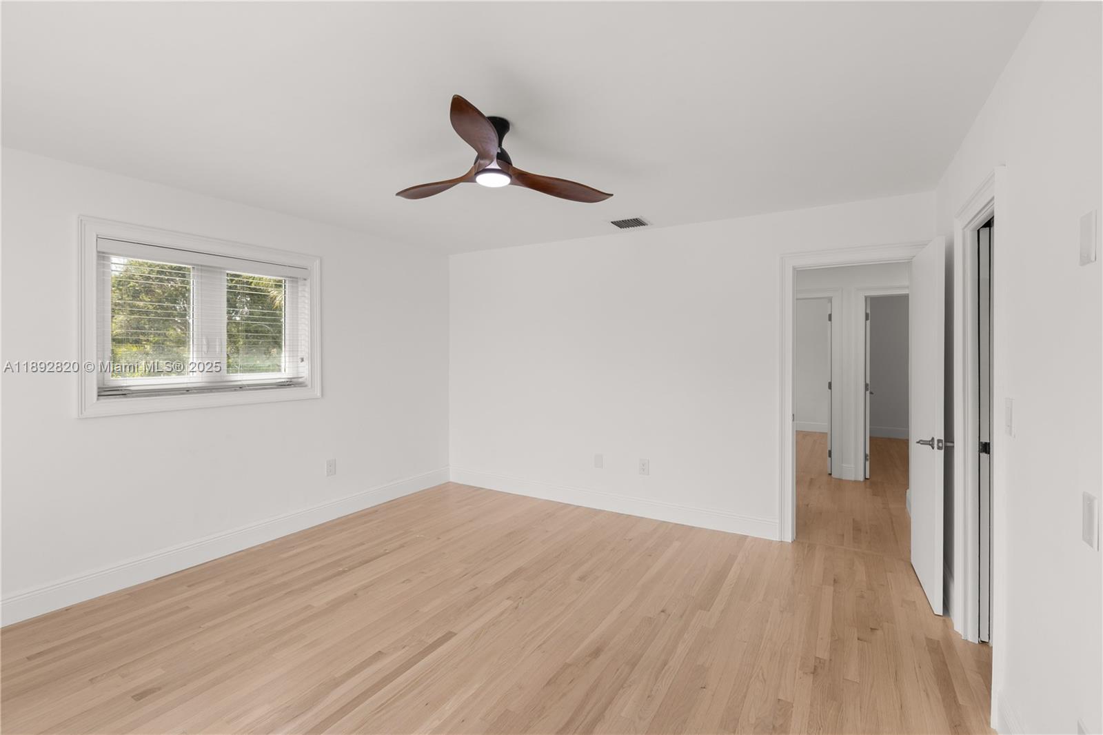 KINGS BAY SUB - Residential Lease