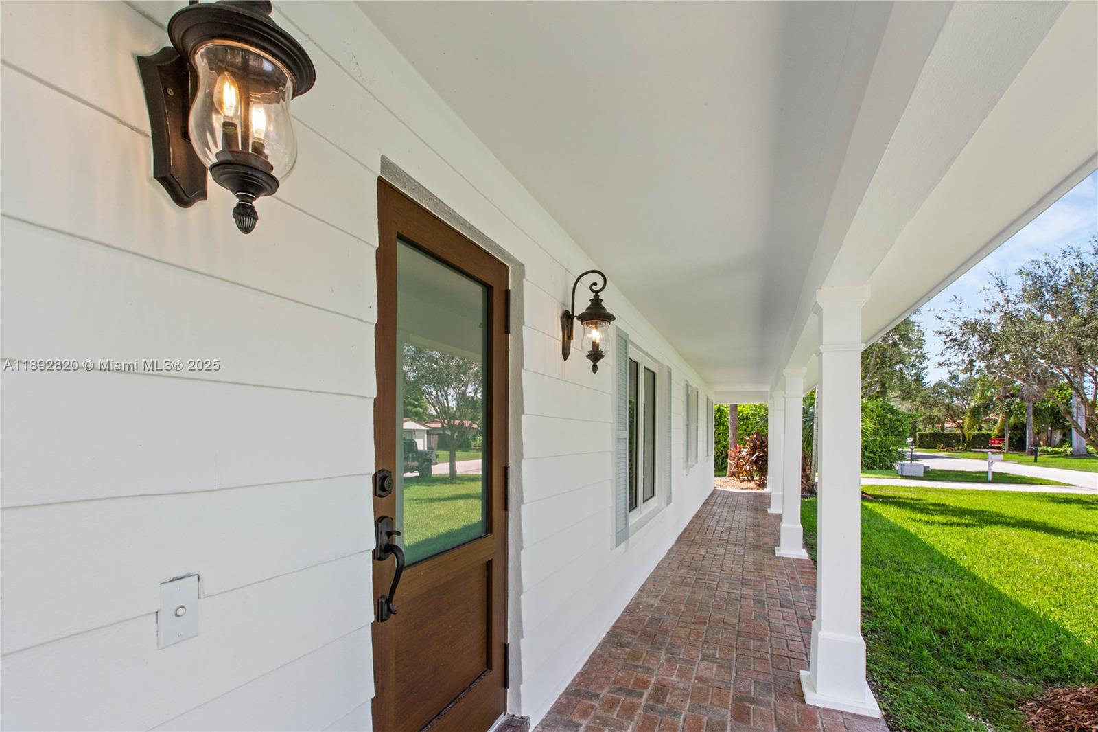 KINGS BAY SUB - Residential Lease