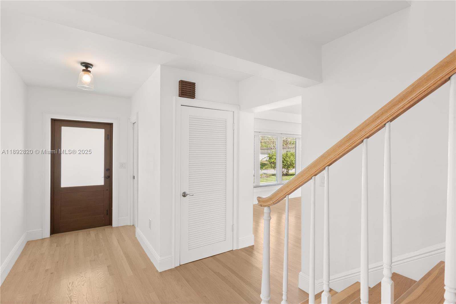 KINGS BAY SUB - Residential Lease