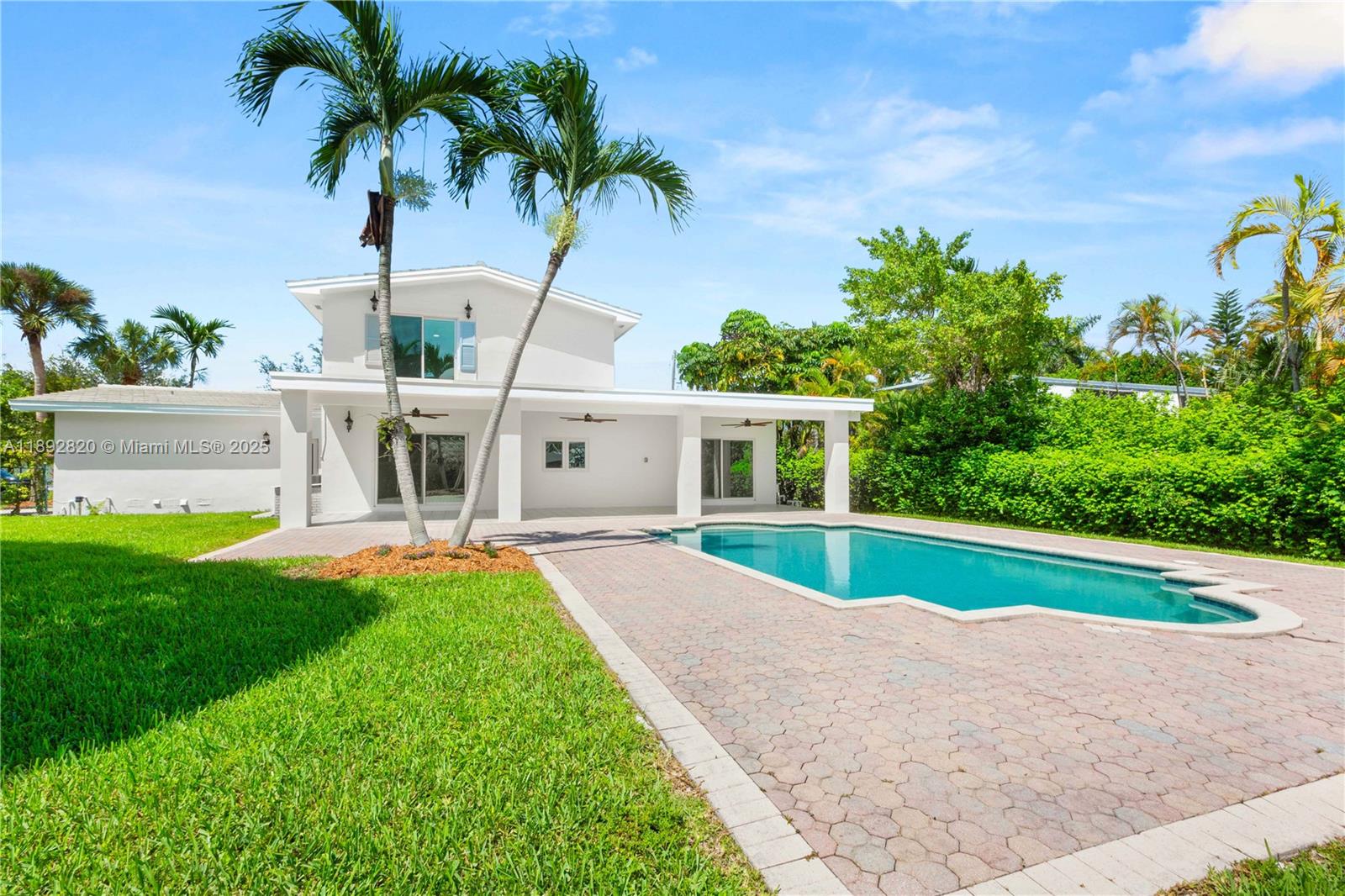 KINGS BAY SUB - Residential Lease