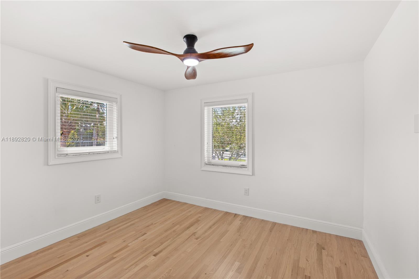 KINGS BAY SUB - Residential Lease