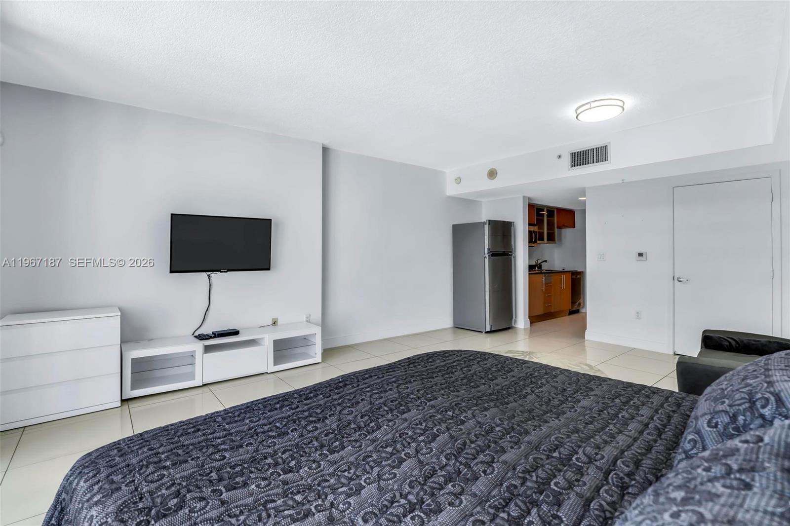 OPERA TOWER CONDO - Residential