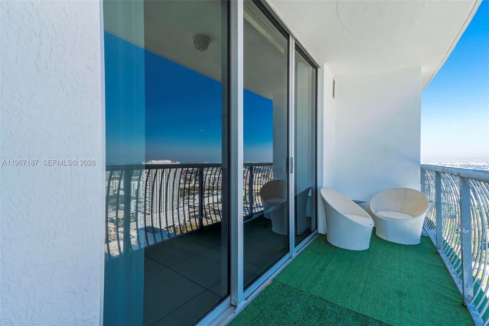 OPERA TOWER CONDO - Residential