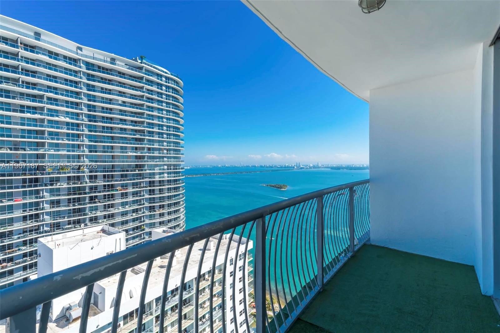 1750 N Bayshore Dr 4507