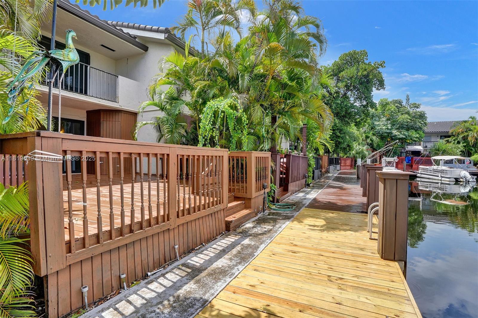 LAKEVIEW TOWNHOMES - Residential Lease