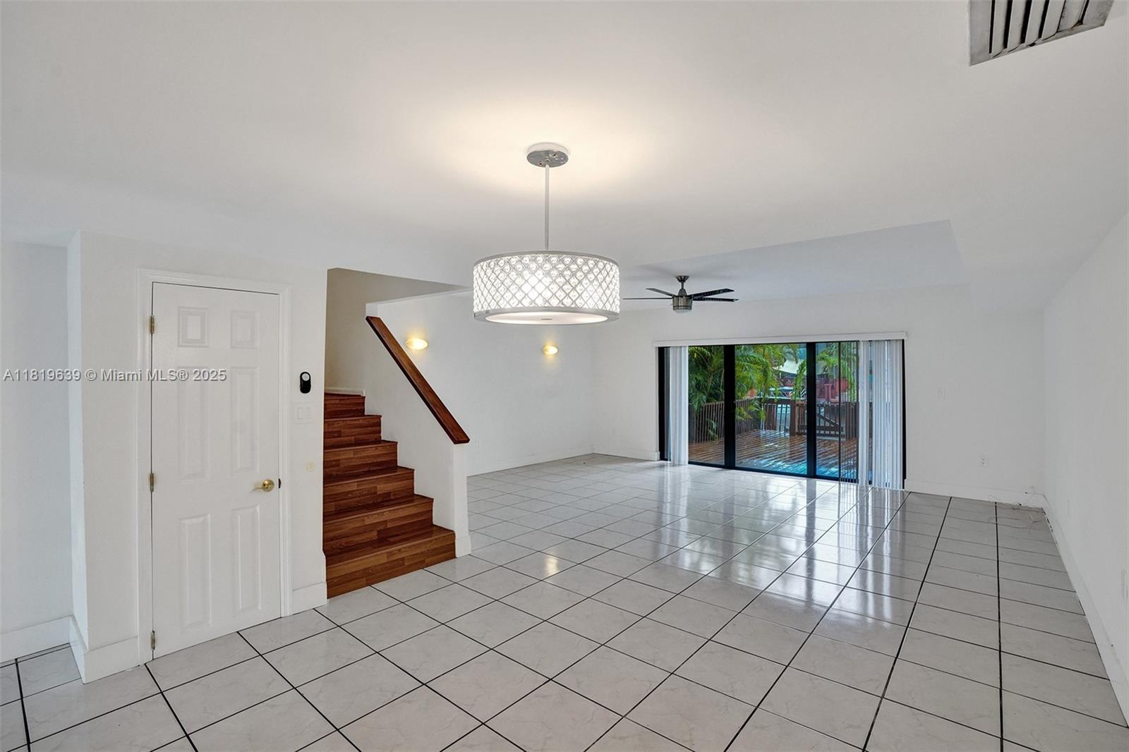 LAKEVIEW TOWNHOMES - Residential Lease