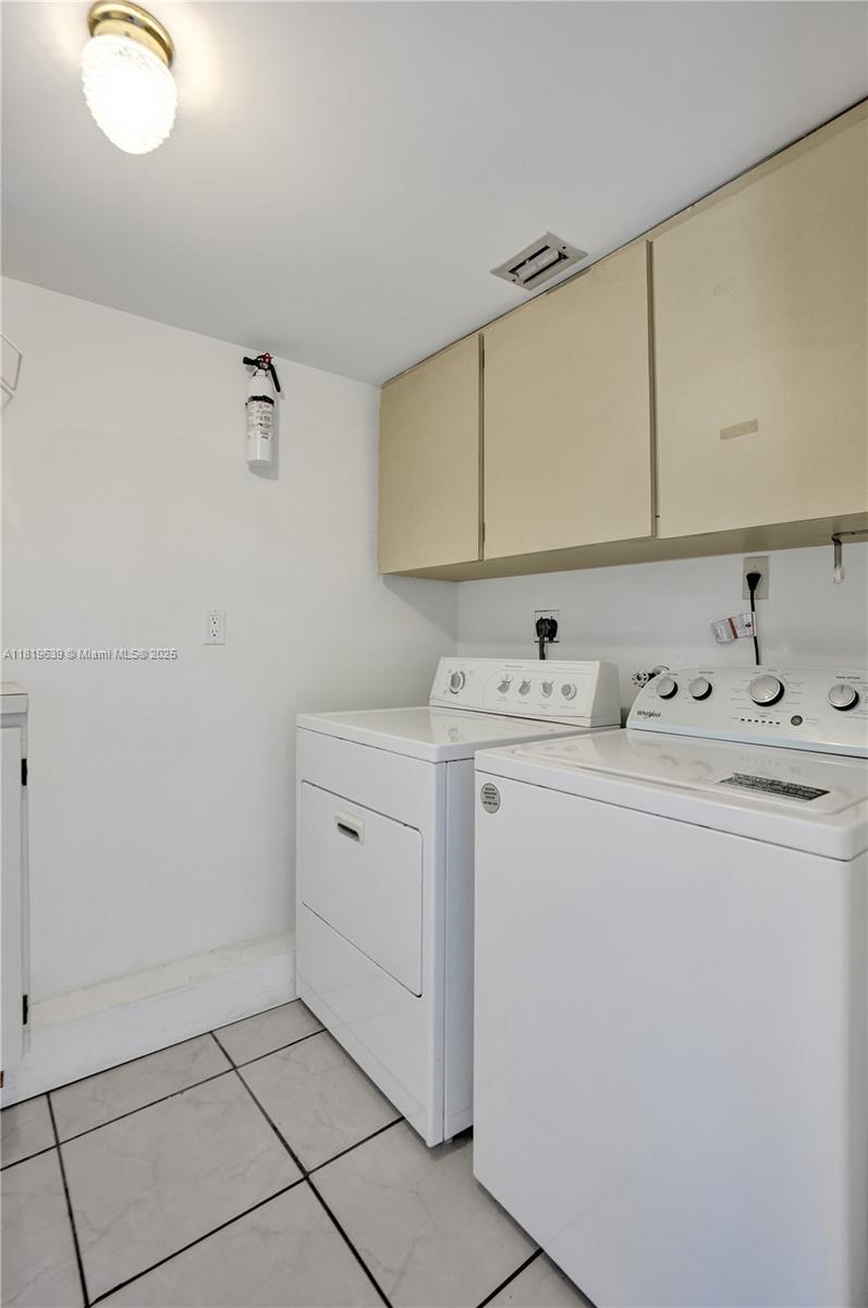 LAKEVIEW TOWNHOMES - Residential Lease