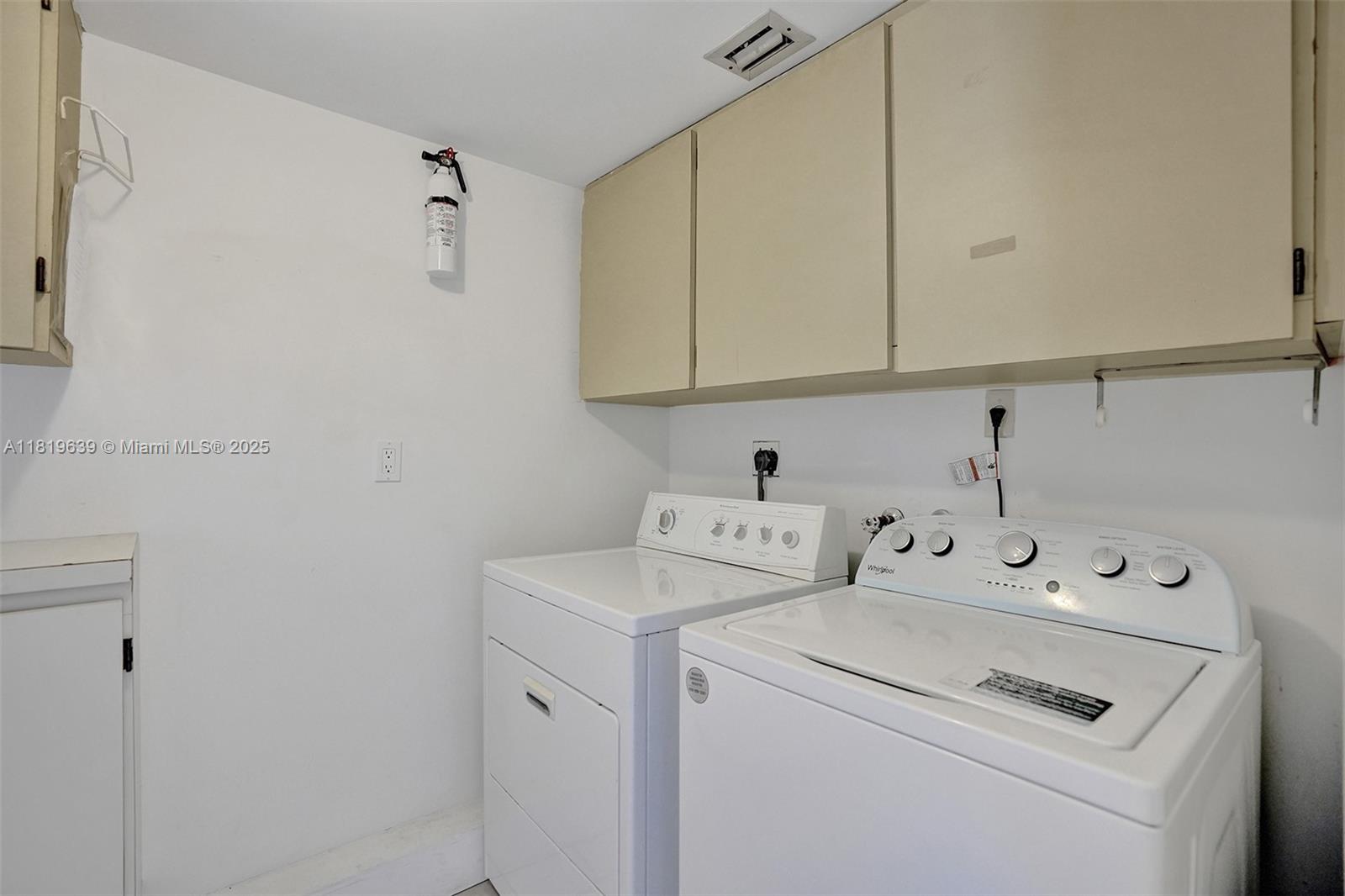 LAKEVIEW TOWNHOMES - Residential Lease