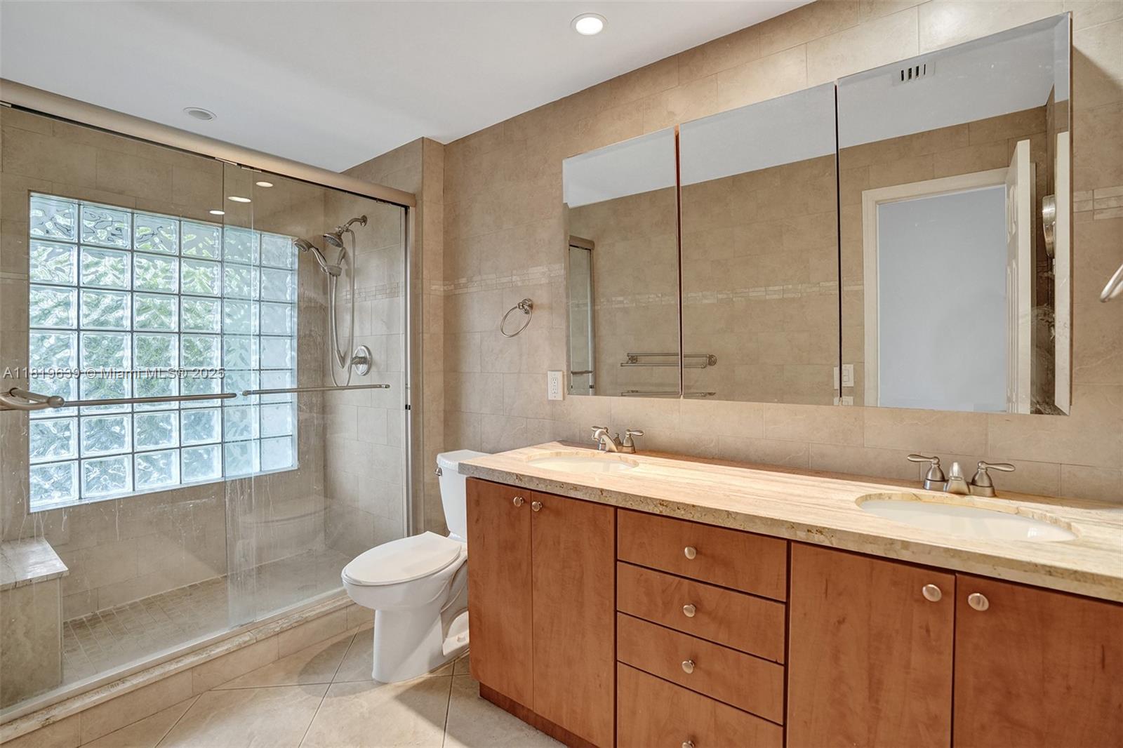 LAKEVIEW TOWNHOMES - Residential Lease