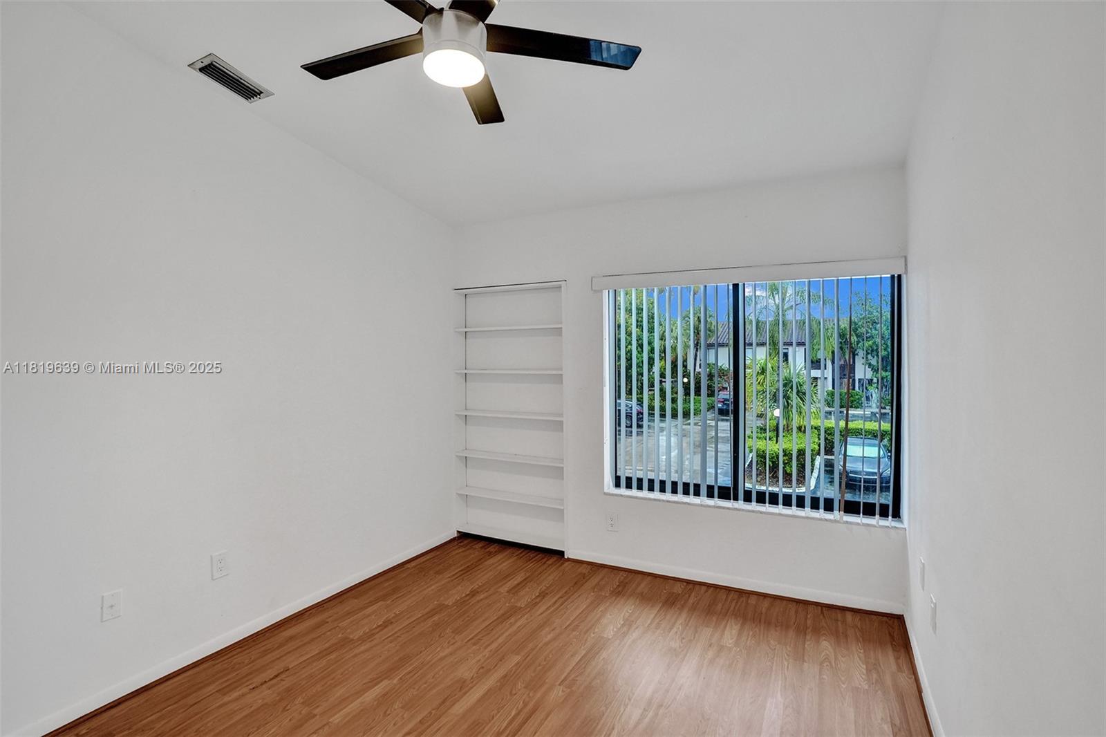 LAKEVIEW TOWNHOMES - Residential Lease