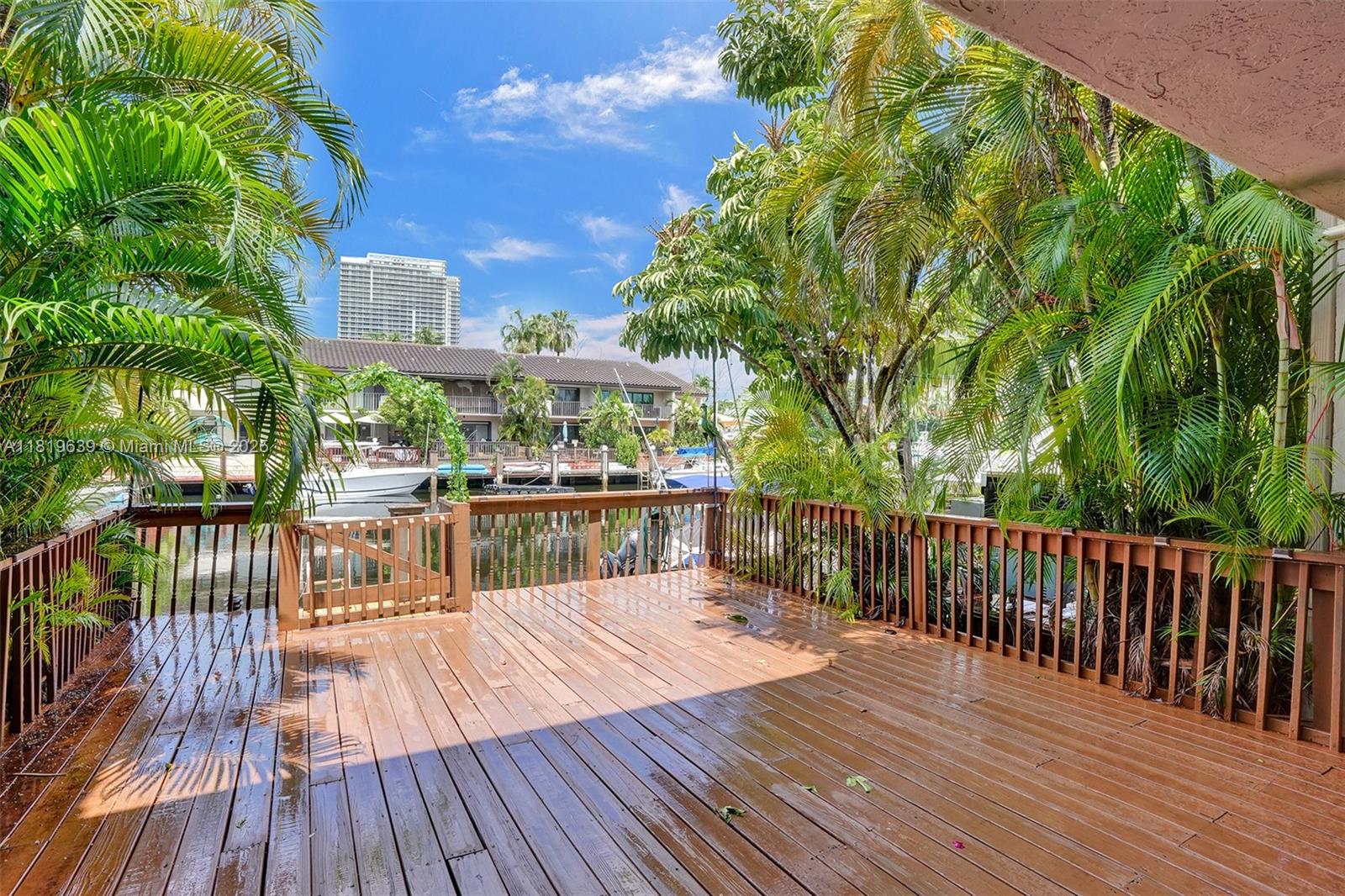 LAKEVIEW TOWNHOMES - Residential Lease