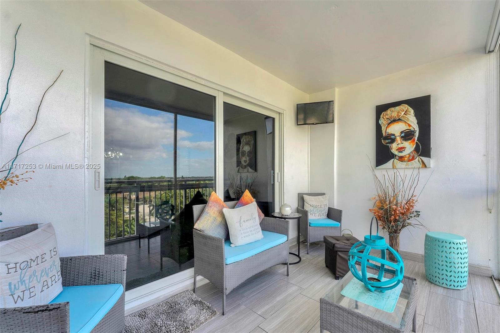 HILLCREST NO 21 CONDO - Residential