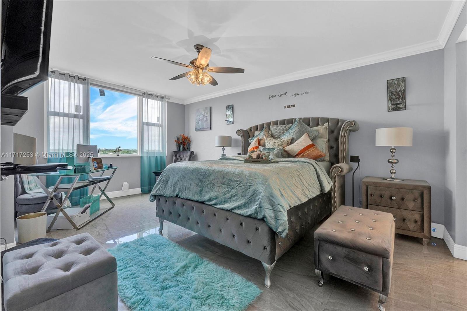 HILLCREST NO 21 CONDO - Residential